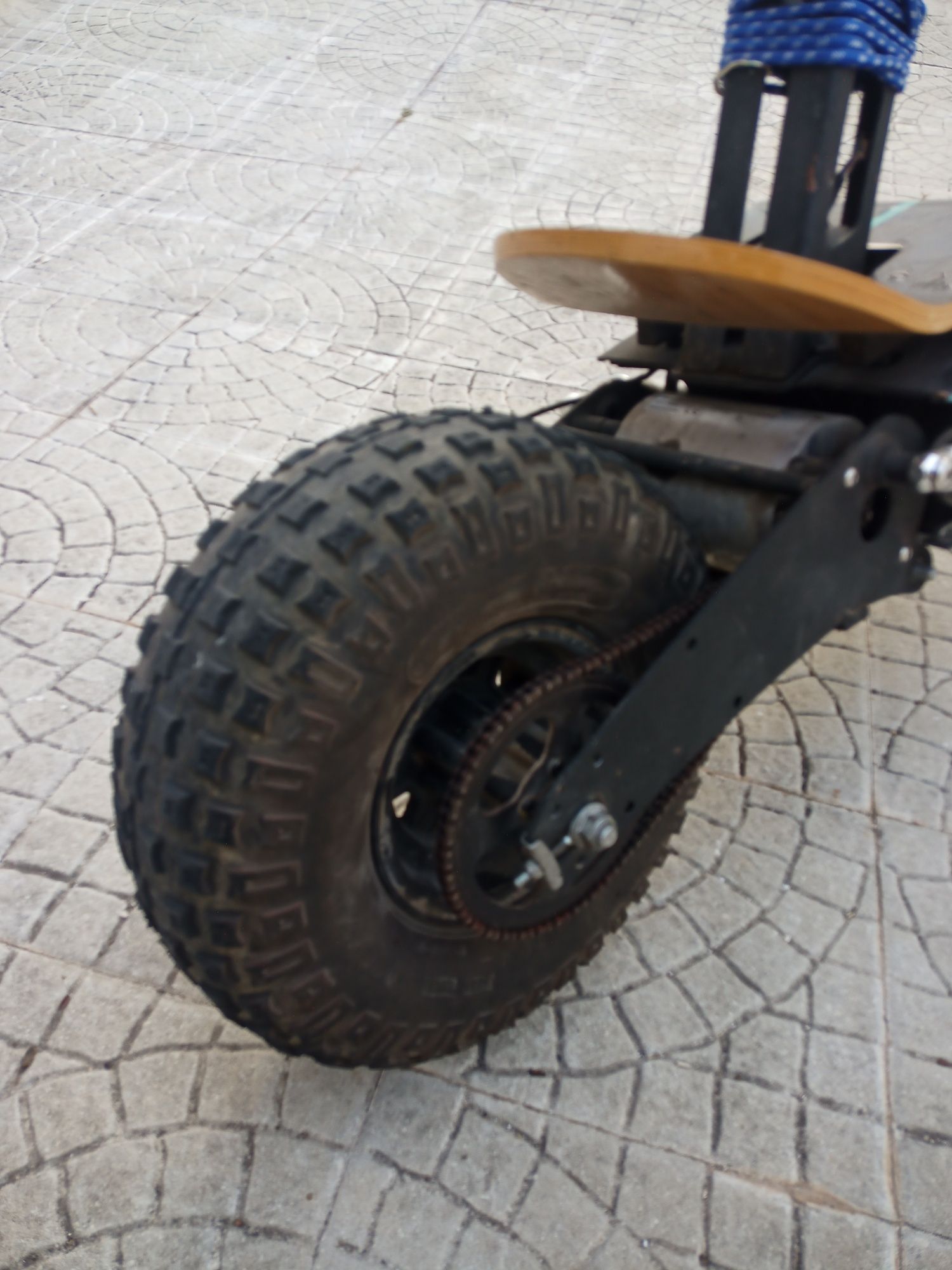 Scooter Trotinete Elétrica 45klm/h Estilo Off-road Autonomia de 50klm