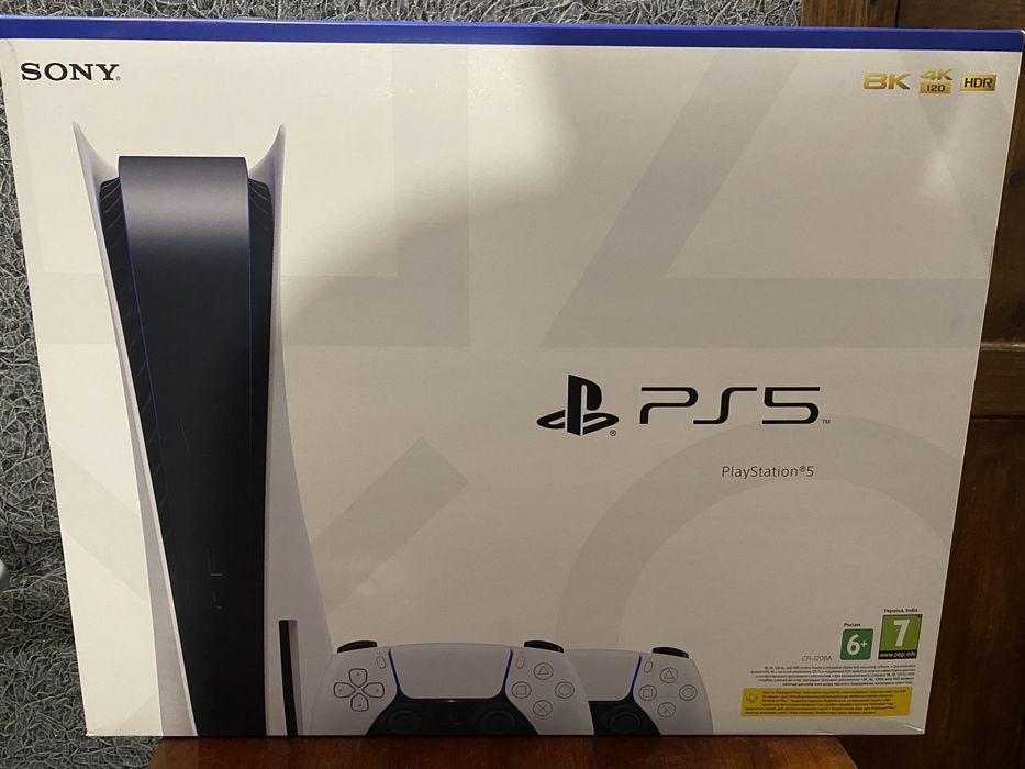 PlayStation 5(два геймпади-оригінальні)
