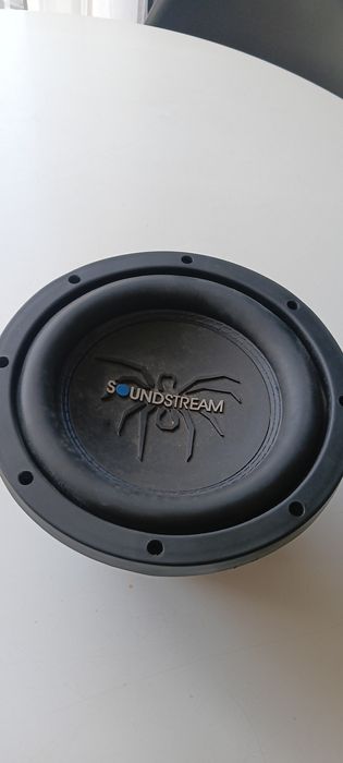 Subwoofer soundstream car audio