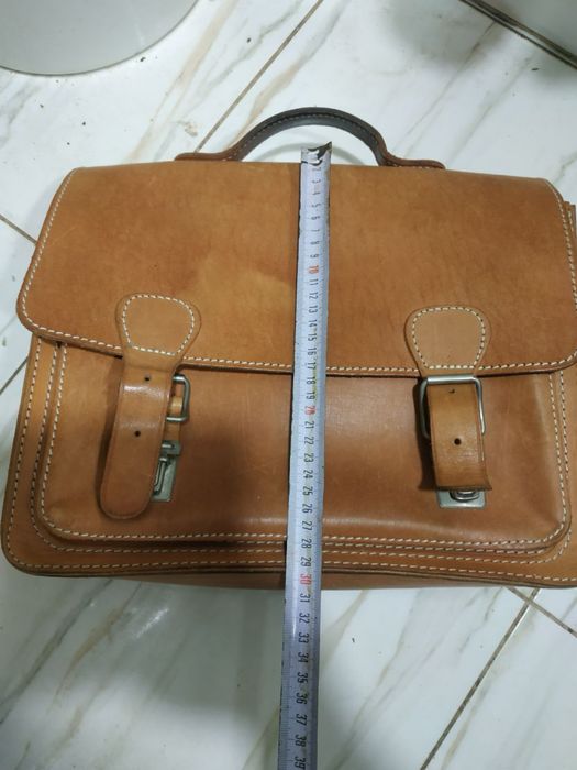 Кожаный портфель ручной работы.