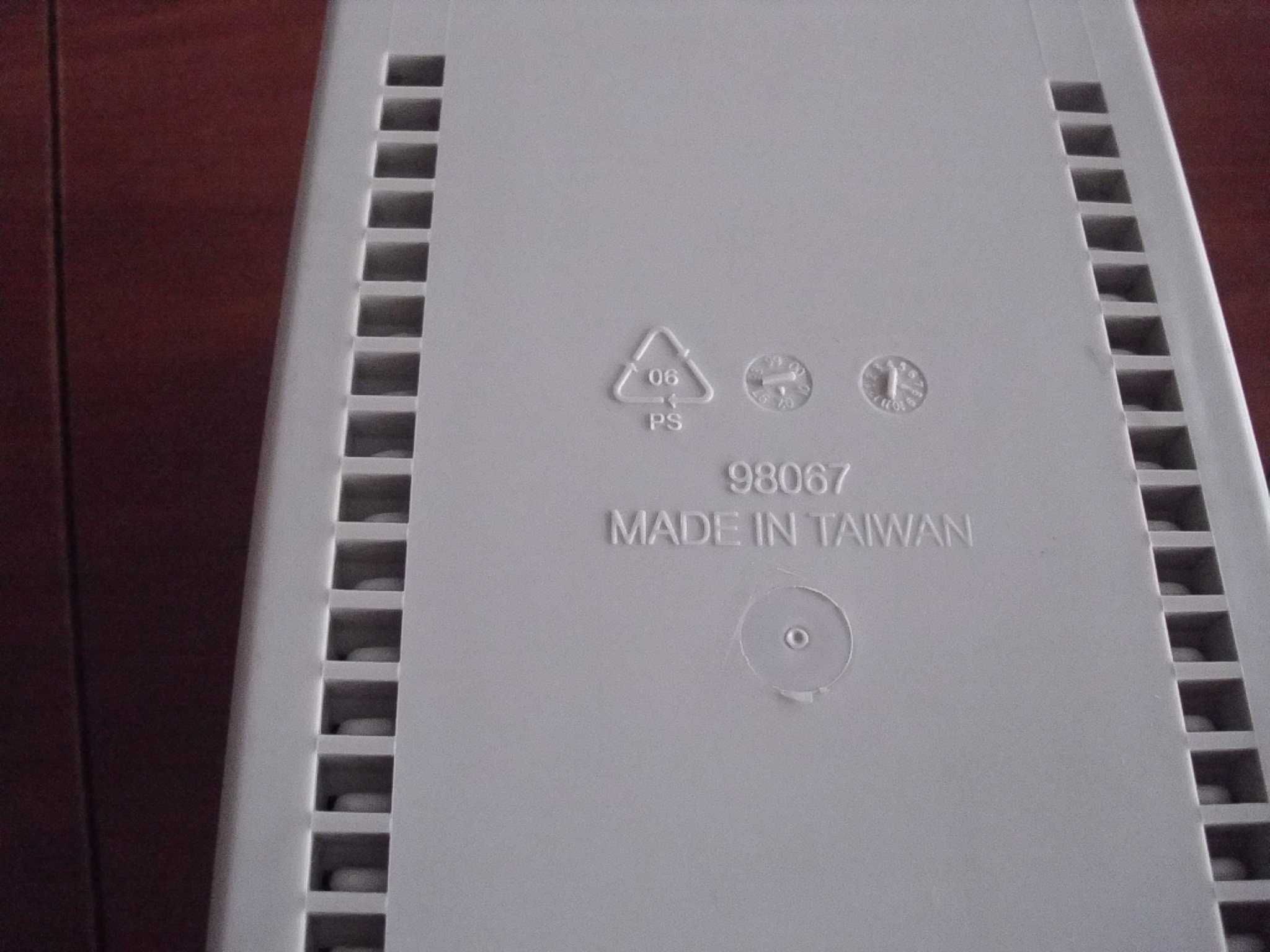 Pojemnik,kasetka,pudełko,etui na płytki CD ( kluczyk) 40 szt.