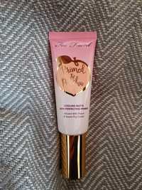 Primed &Peachy baza pod makijaż Too Faced