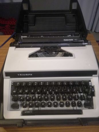 maszyna do pisania triumph