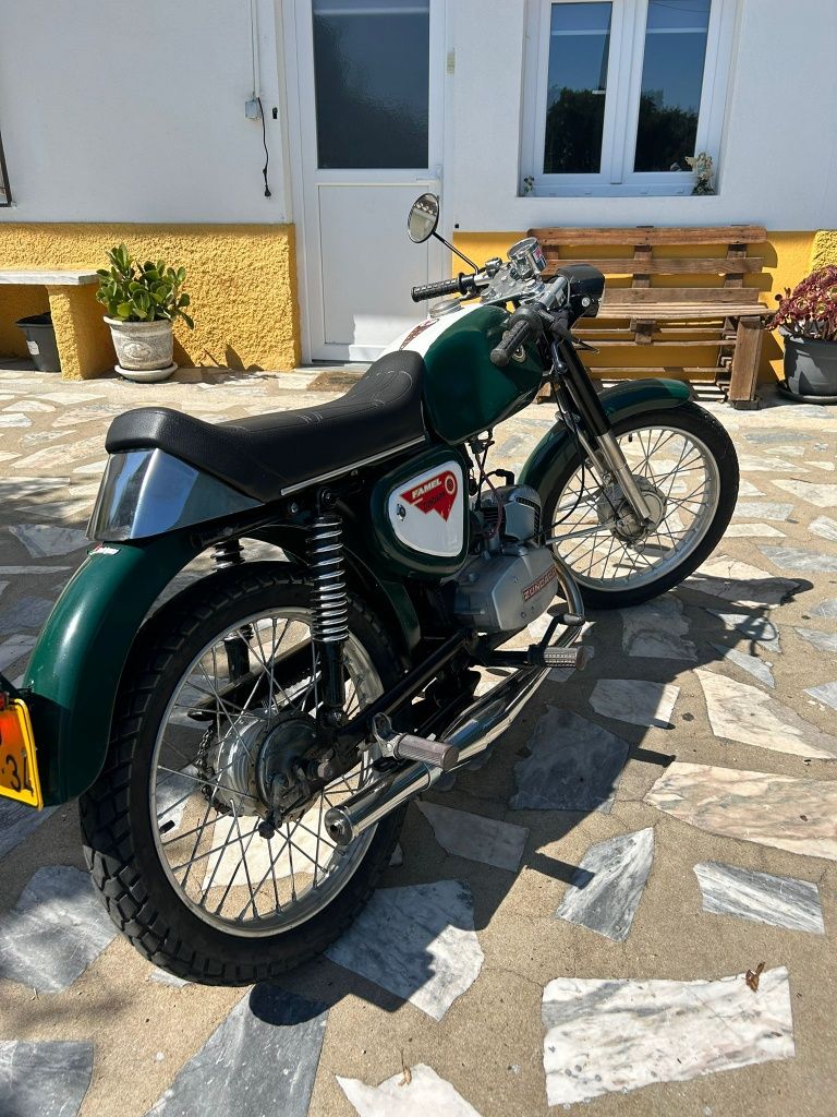 Zündapp com documentos