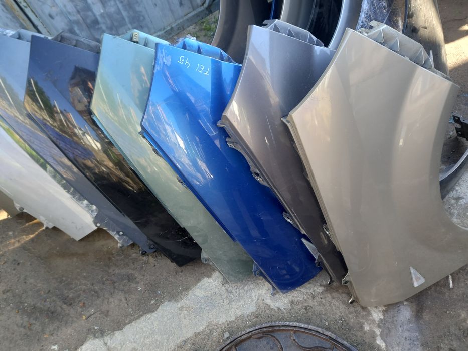 Крила Рено Меган 2 Сценік 2 2003-2009