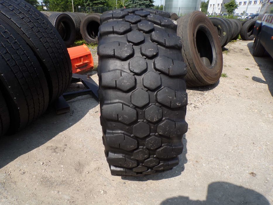 opona 400/70R20 16.0/70R20 MICHELIN (1000 netto)