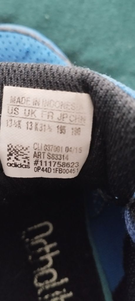 Adidas buty chłopięce 31