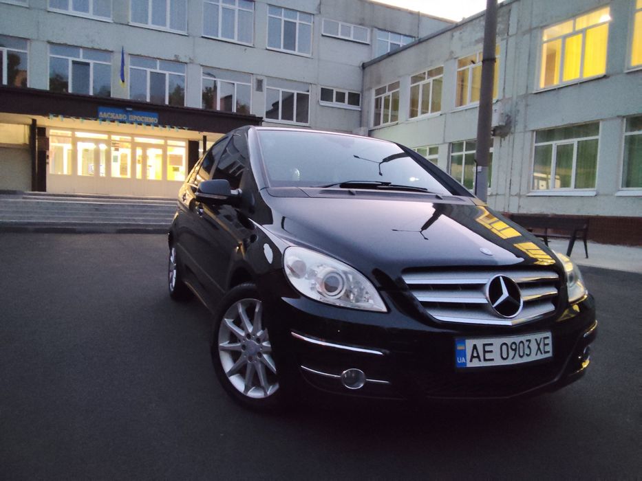 Mercedes benz B180 2010