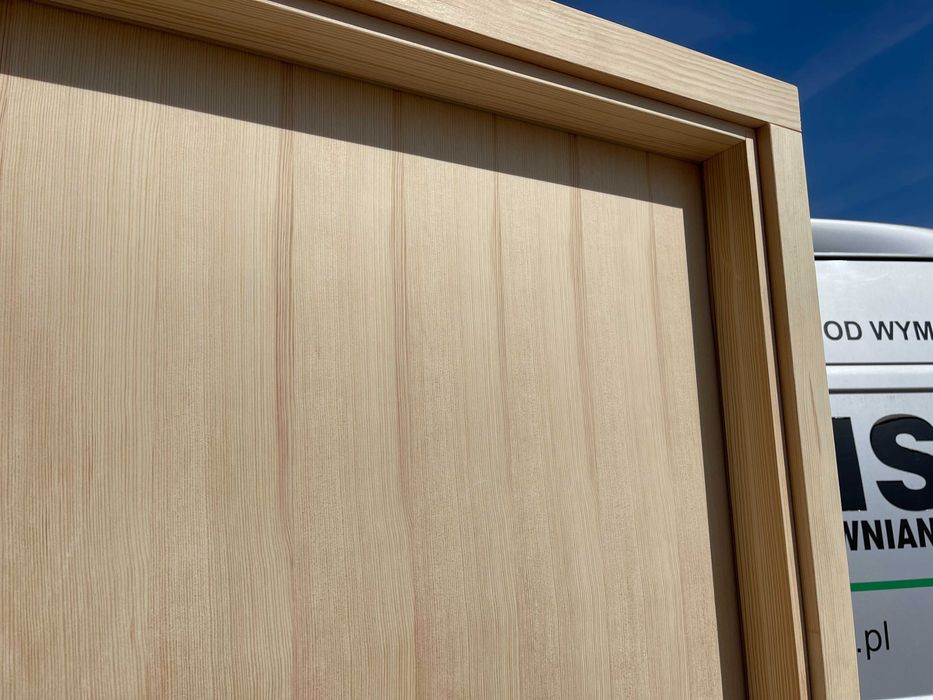 Drzwi wewnętrzne drewniane gładkie zawiasy bezprzylgowe OD RĘKI