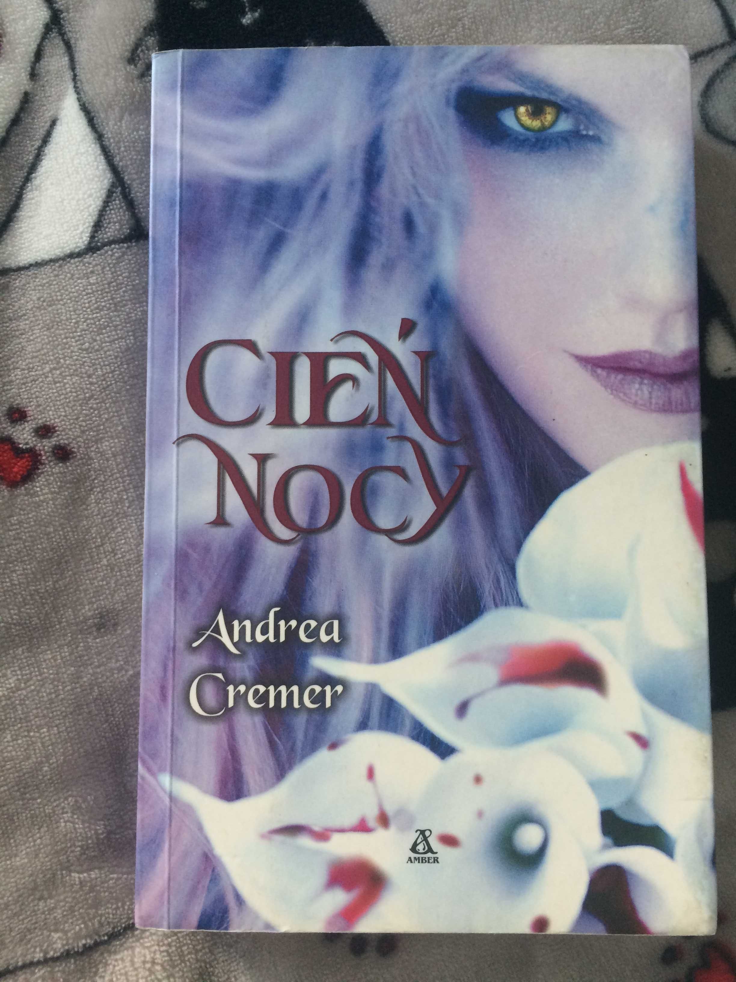Książka Cień nocy Andrea Cremer