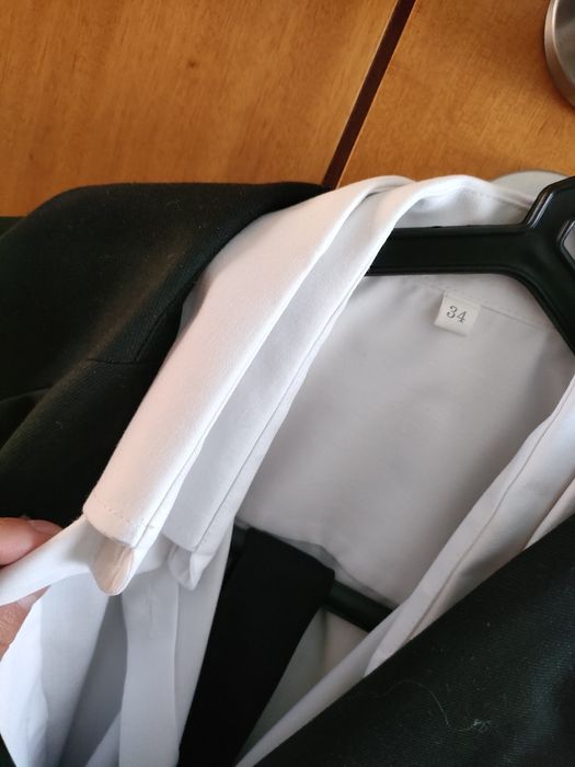 Traje académico Feminino tudo incluído