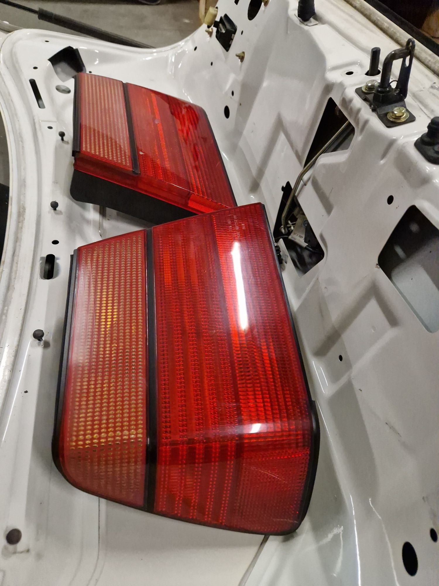 Lampy tył komplet bmw e31 850 usa eu 840 csi lampa tylna