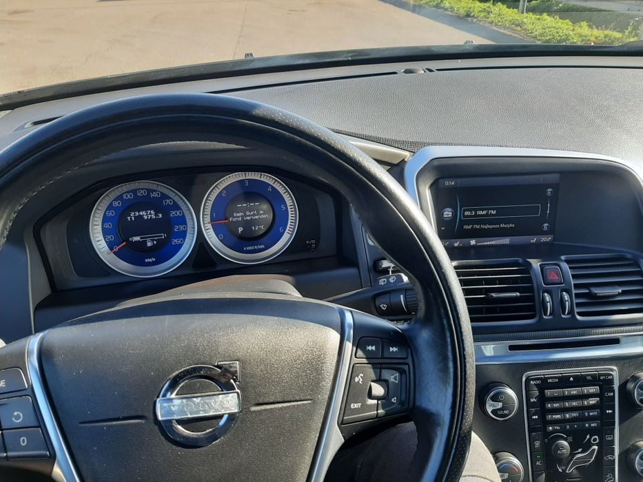 Volvo XC60 2.4d5 AWD import Niemiec