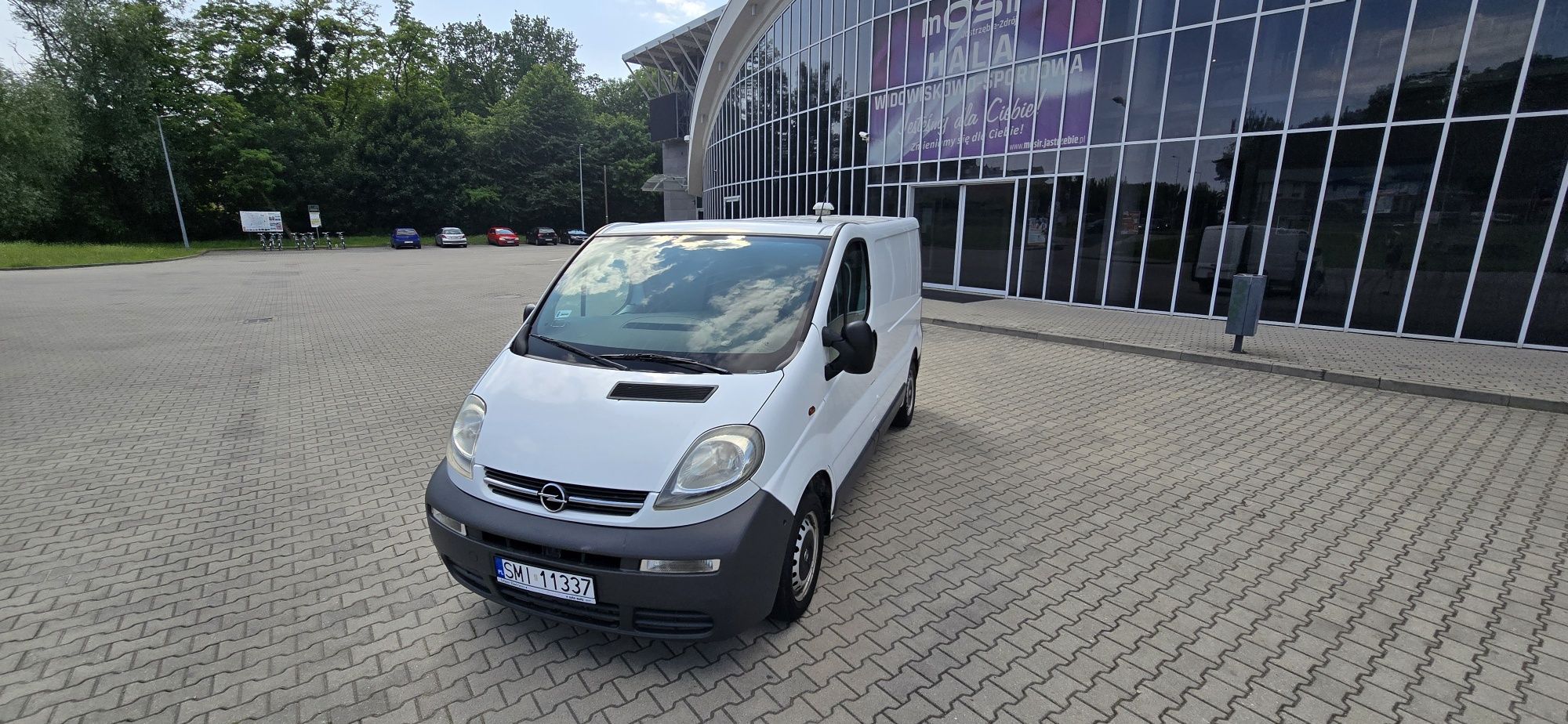 Opel Vivaro 1.9 CDTI 101 ps 2004 rok 6 biegow Błaszak Hak Zapraszam