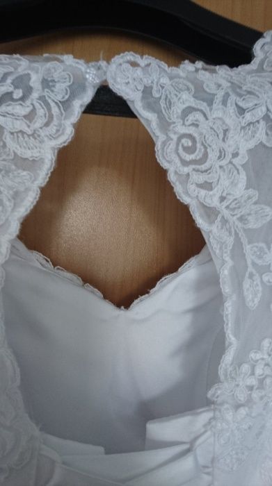 Suknia ślubna rozmiar 42
