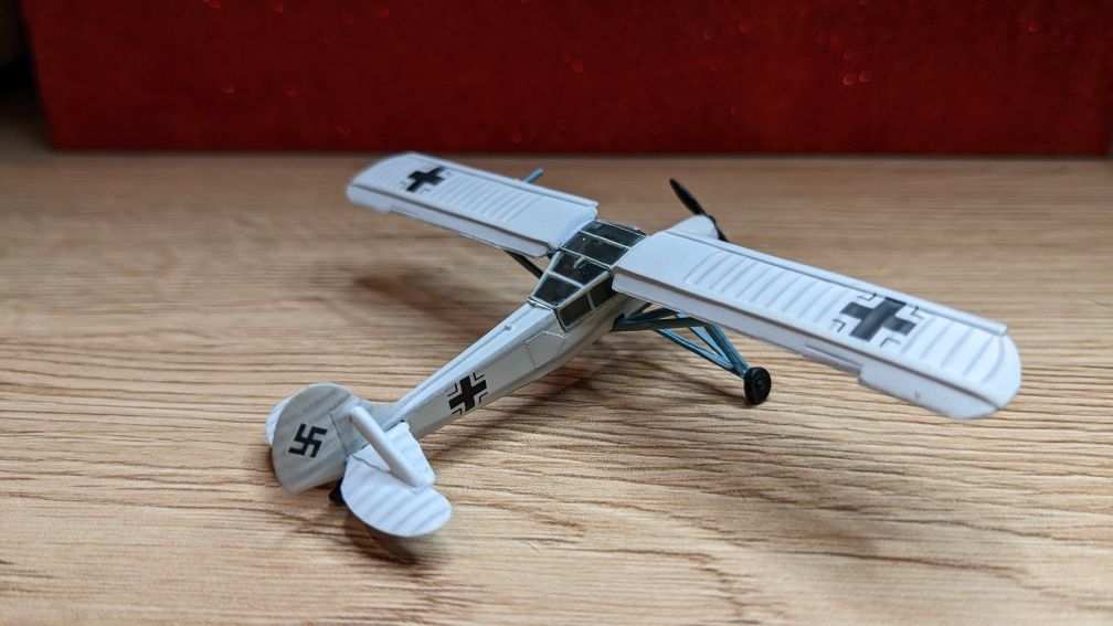 1/144 Takara Storch Fieseler FI 156 Winter