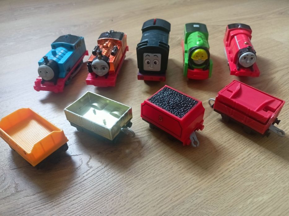 Tomek i przyjaciele lokomotywy + wagoniki