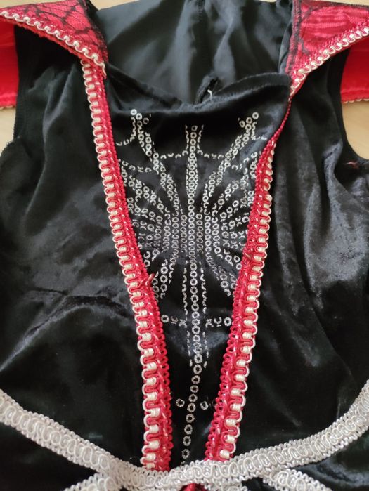 Strój wampirzycy na Halloween 7-10 lat