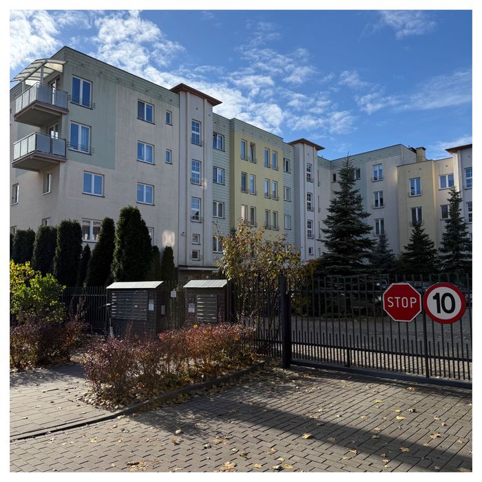 Sprzedam ul. Przybyszewskiego 211B 3 pokoje 3 piętro balkon parking