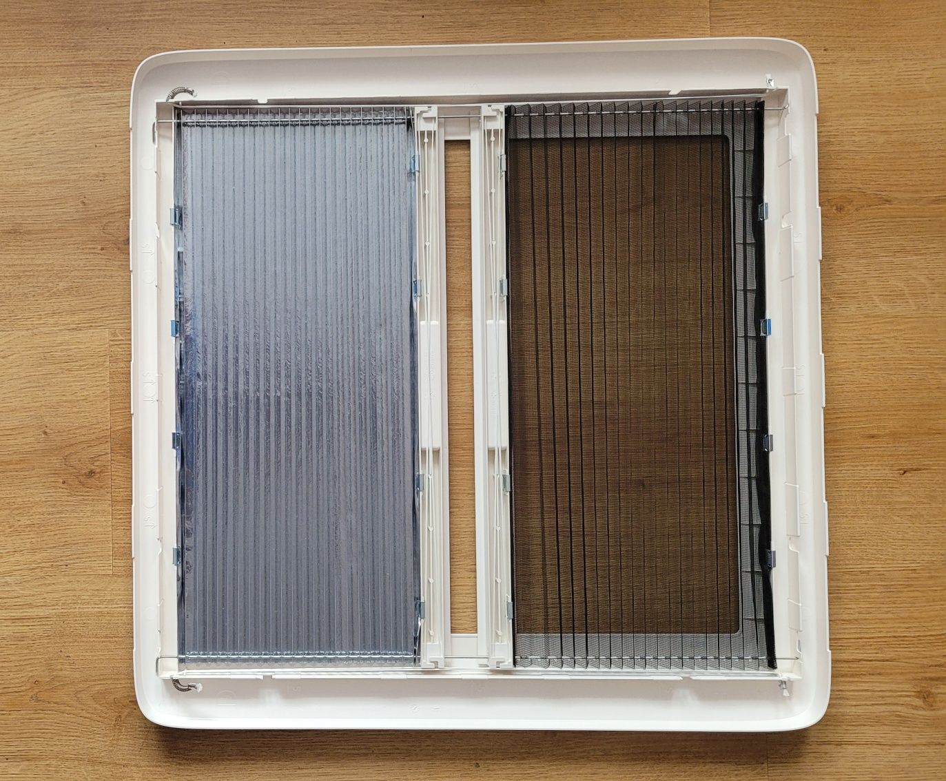 Dolna lub górna rama okna dachowego Mini Heki s 25-42 Dometic