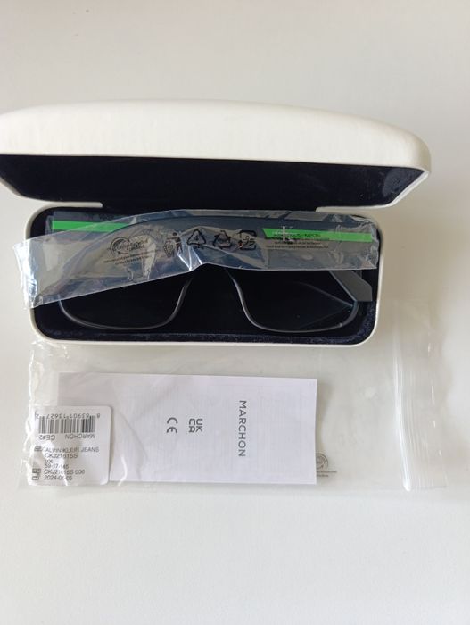 Óculos de sol Calvin Klein