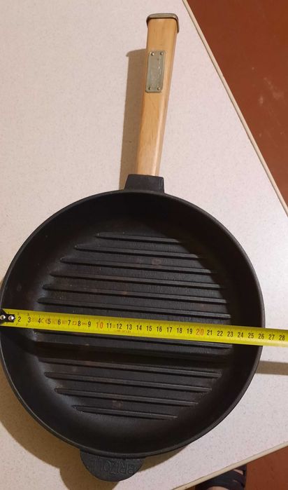 Сковорода чавунна Brizoll