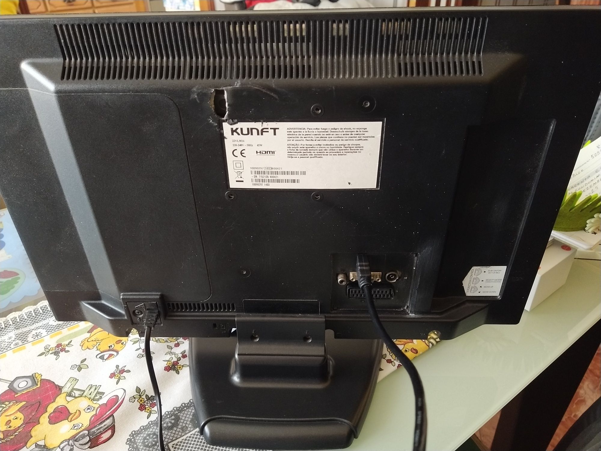 TV televisão monitor KUNFT casa quarto apartamento vivenda escritório.