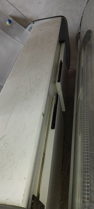 Холодильник- витрина бу 3 шт. Морозилки.