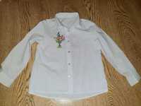 Блузка-рубашка белая с вышивкой