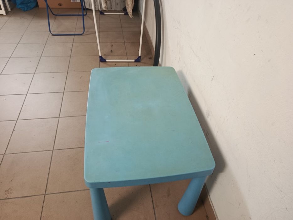 Stolik plastik dla dzieci mammut