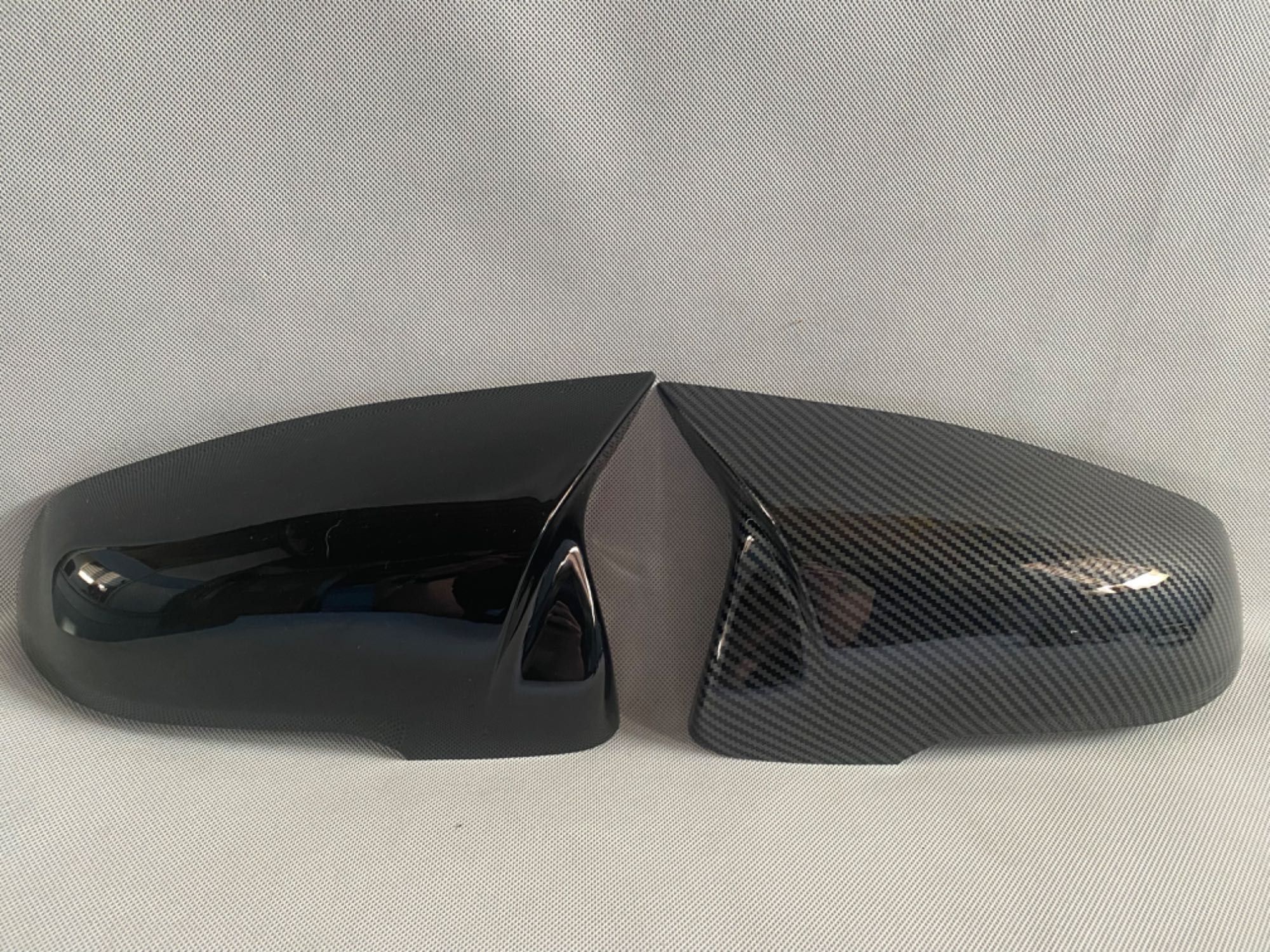 Obudowy Lusterek Nakładki BMW F40 F44 F48 F45 F52 CZARNY POŁYSK CARBON