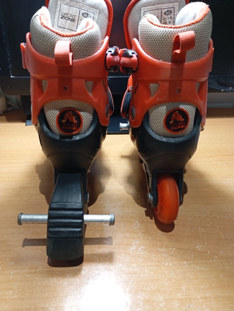 Patins em linha vermelho