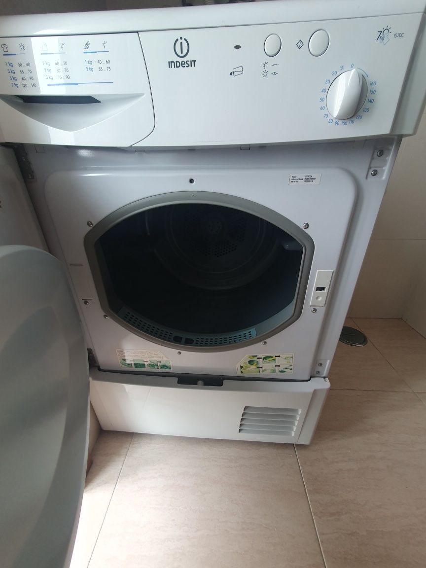 Maquina de secar roupa