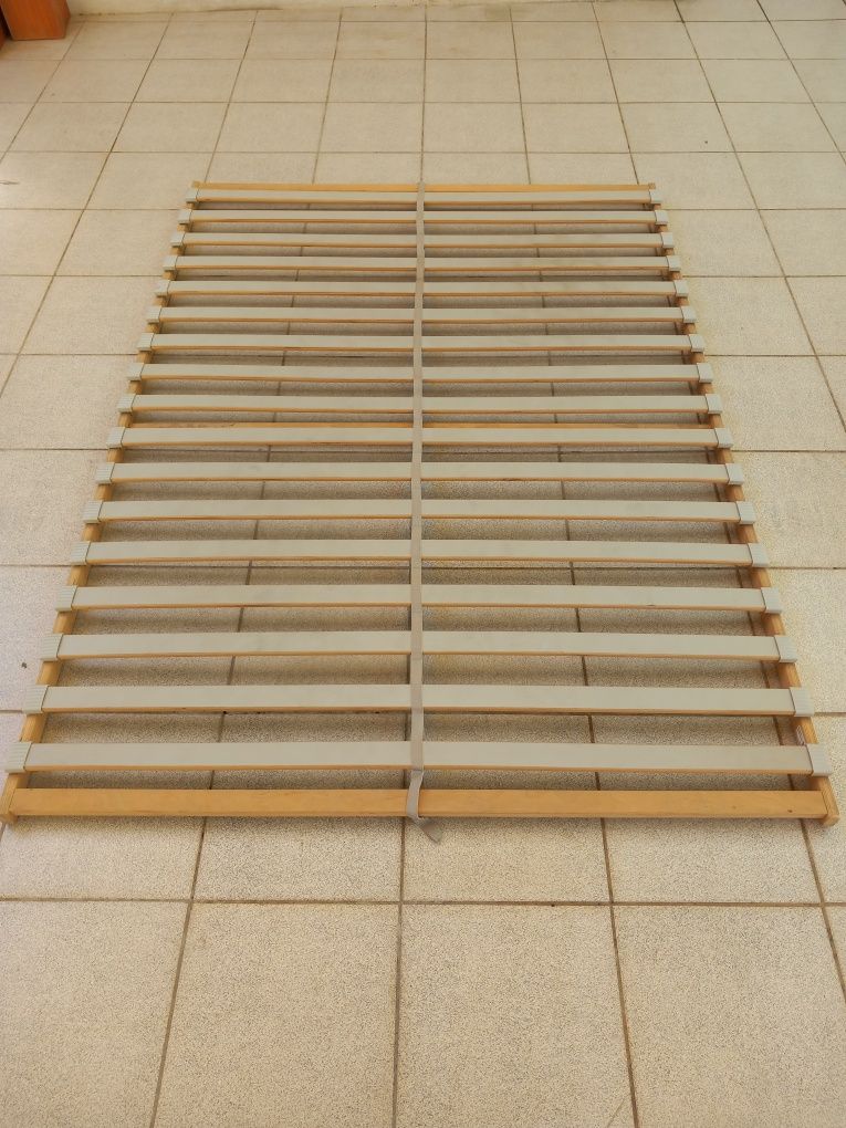 Estrado de ripas