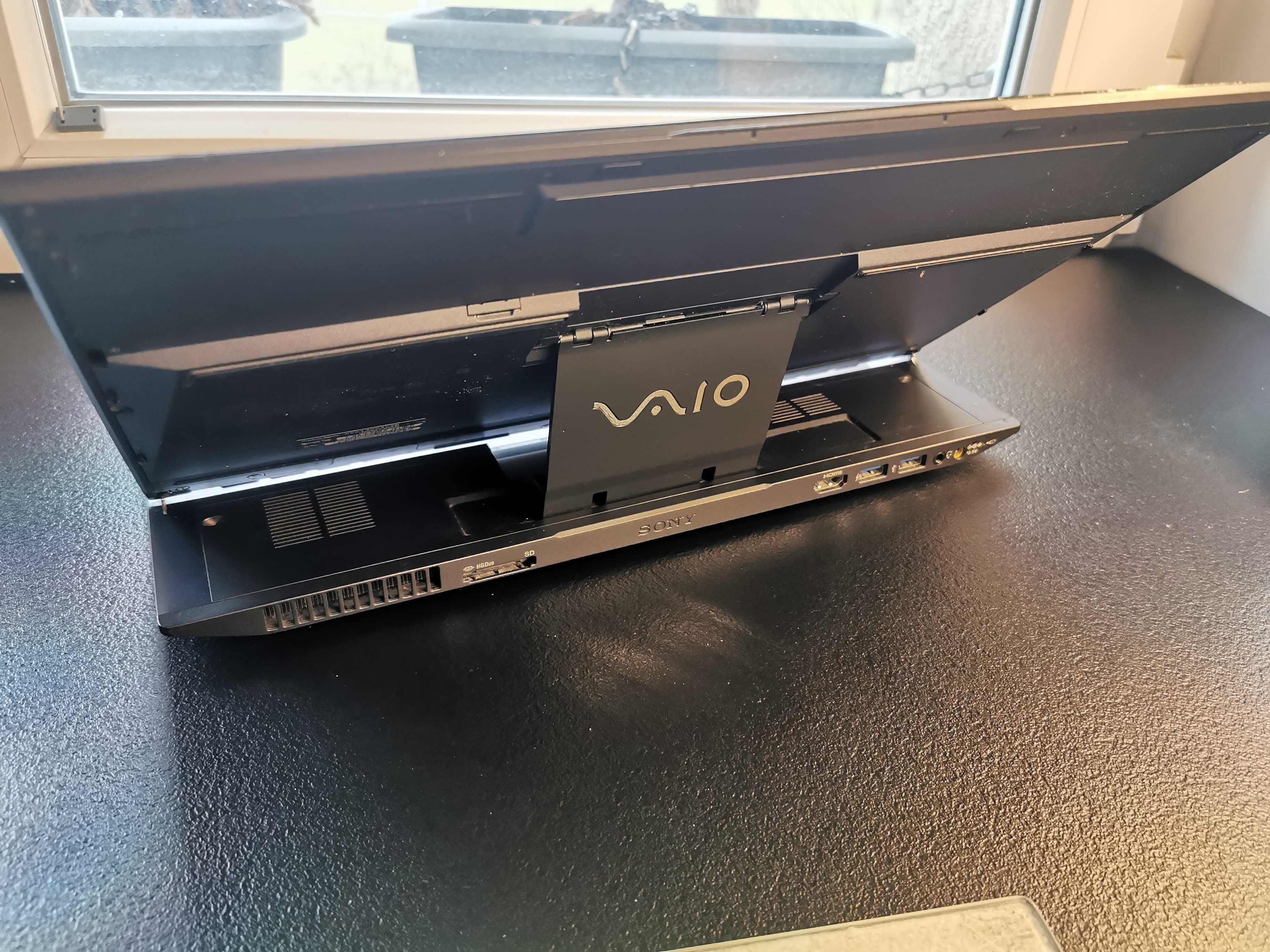 Sony VAIO Duo 13 SVD13223CXB 13.3" Laptop + Tablet NFC Bluetooth