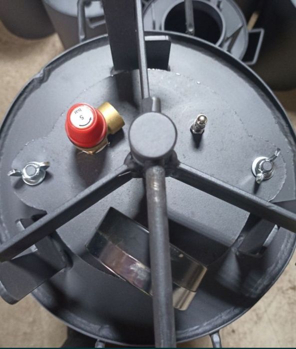 Автоклав на 24 півлітрові або 10 літрових банок електричний підсилений