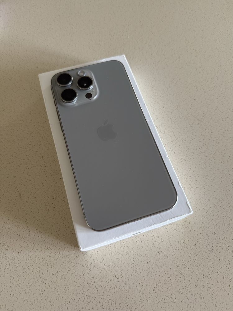 Продам iPhone 15 Pro Max 512Gb. Neverlock Sim