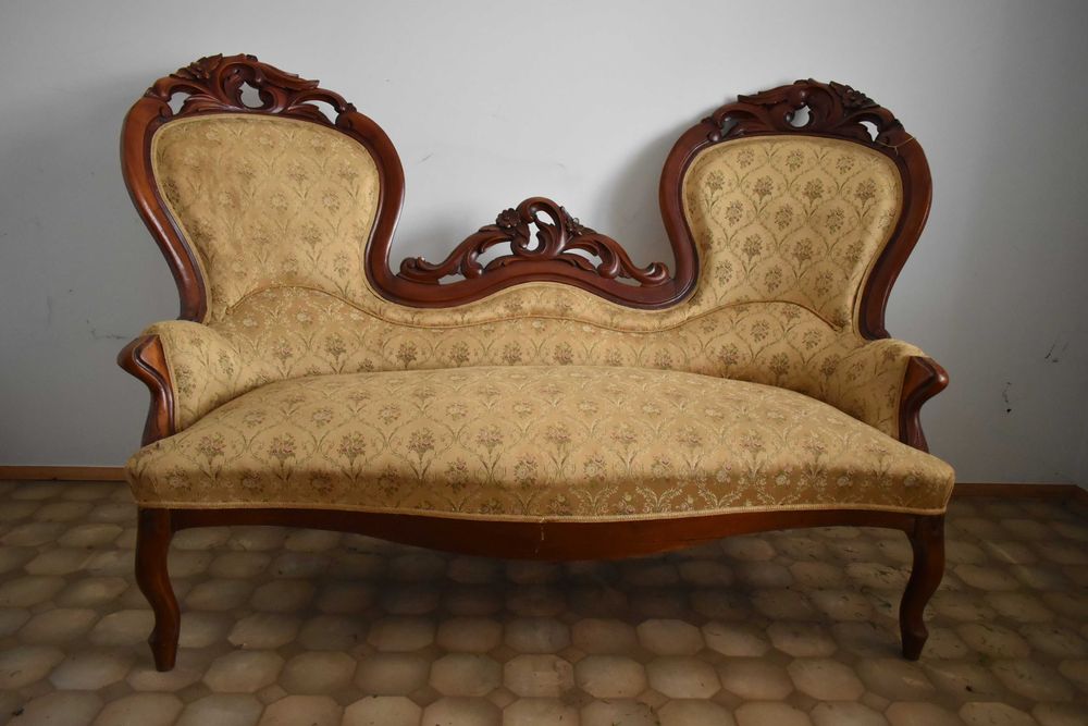 Antyczna dekoracyjna sofa z 1880 roku
