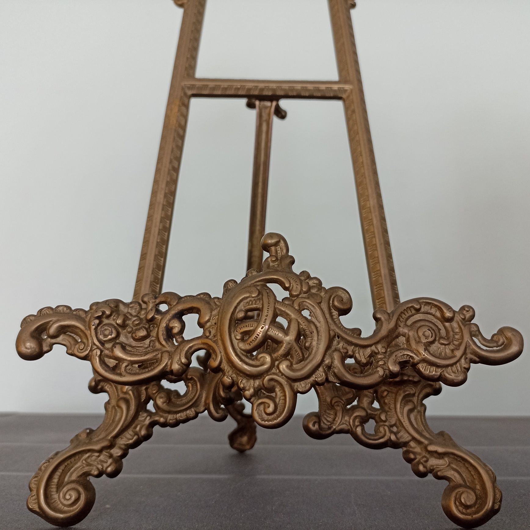 Suporte pratos / travessas em latão estilo Arte Nova