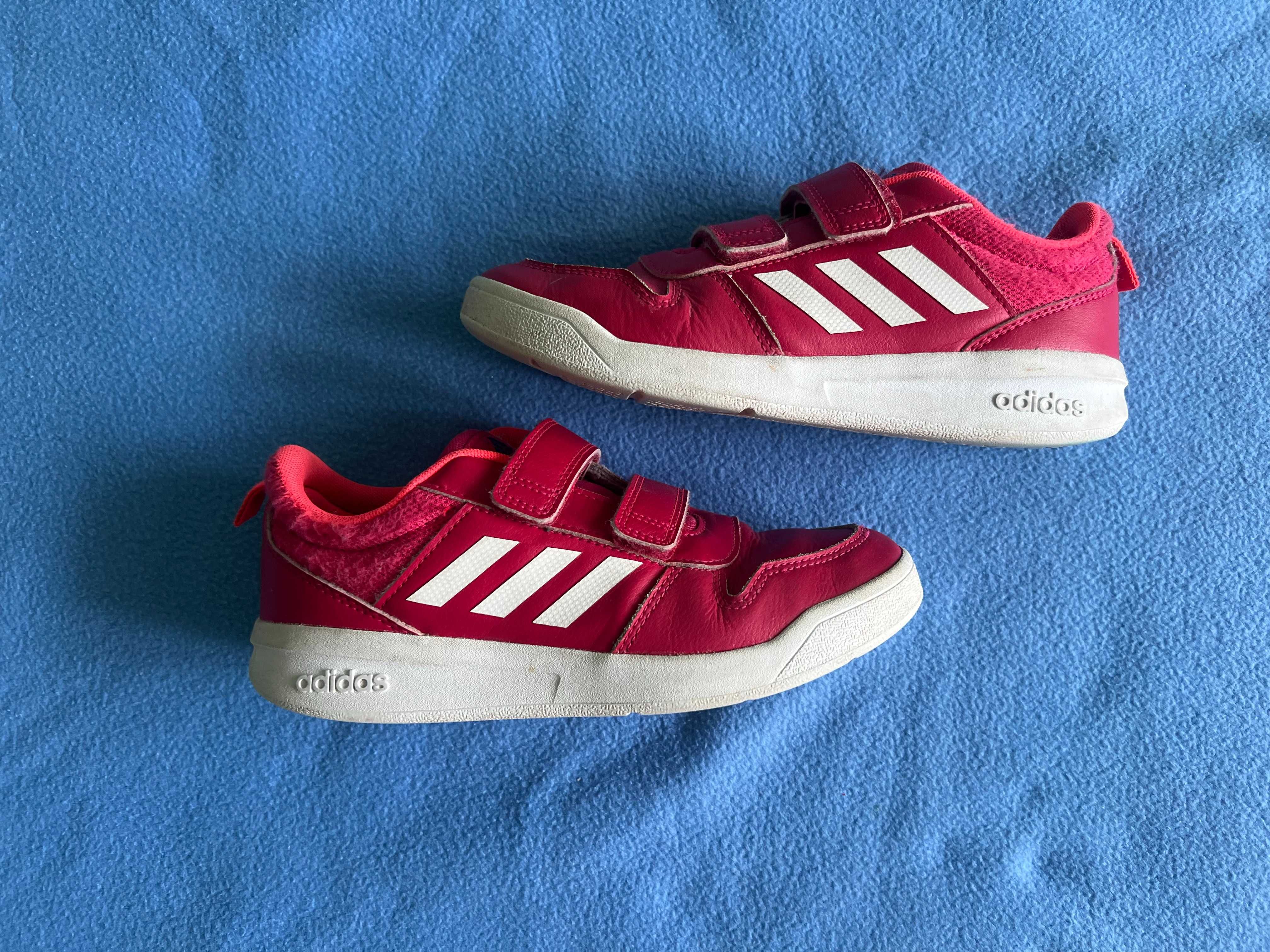 Кроссовки кросівки Adidas 35 размер стелька 22 см