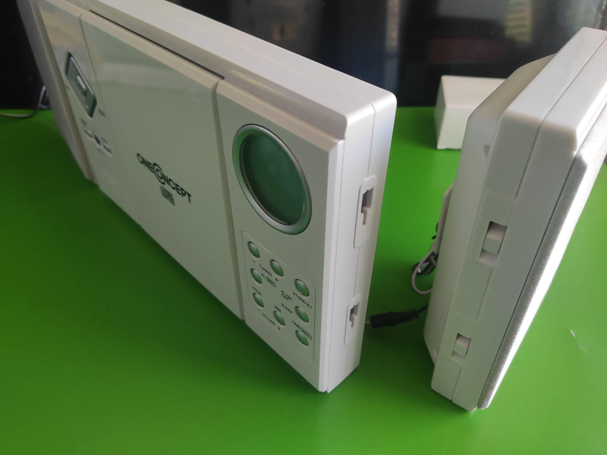 Стереосистема OneConcept MP3 USB SD AUX
OneConcept V-12