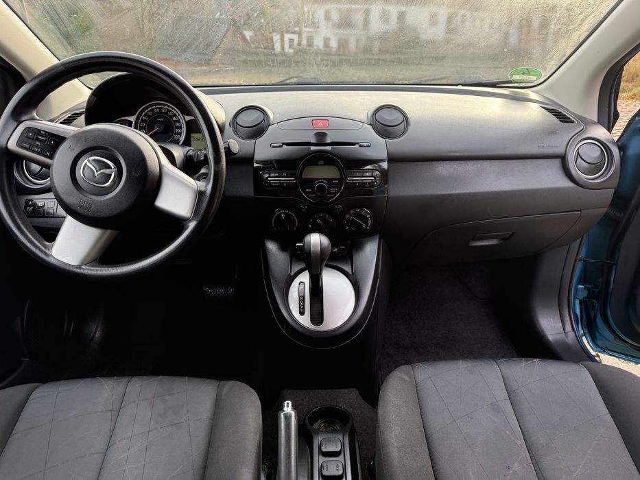 Mazda 2 AUTOMAT 1.5 ben , 5 drzwi