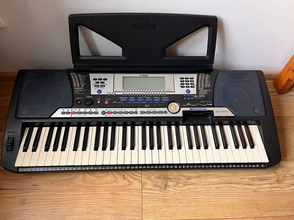 Kryboard Yamaha PSR-540 w Bardzo Dobrym stanie + krzesełko i stojak