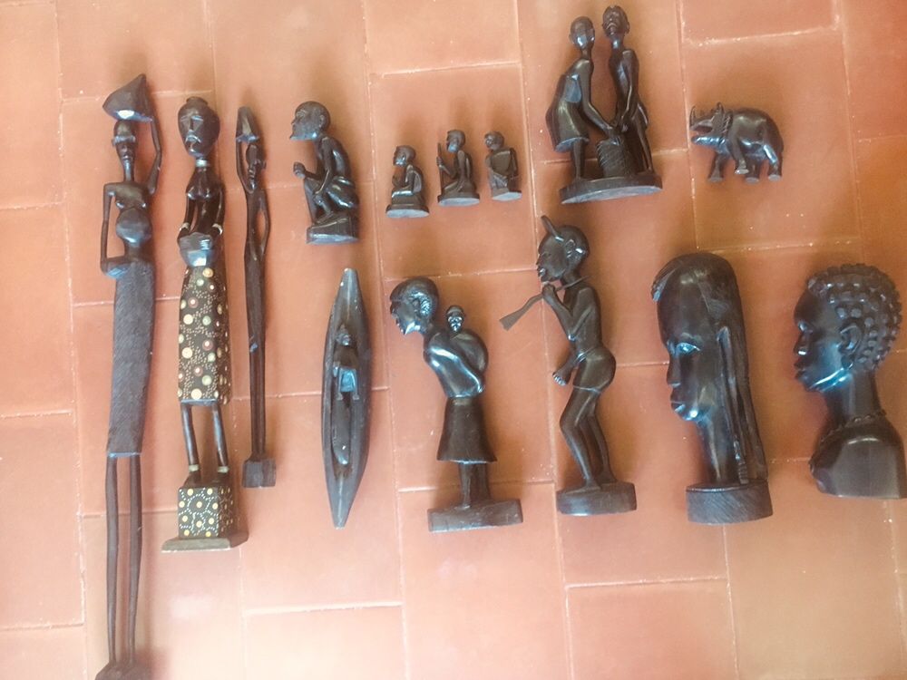 Estatuetas de Pau Preto