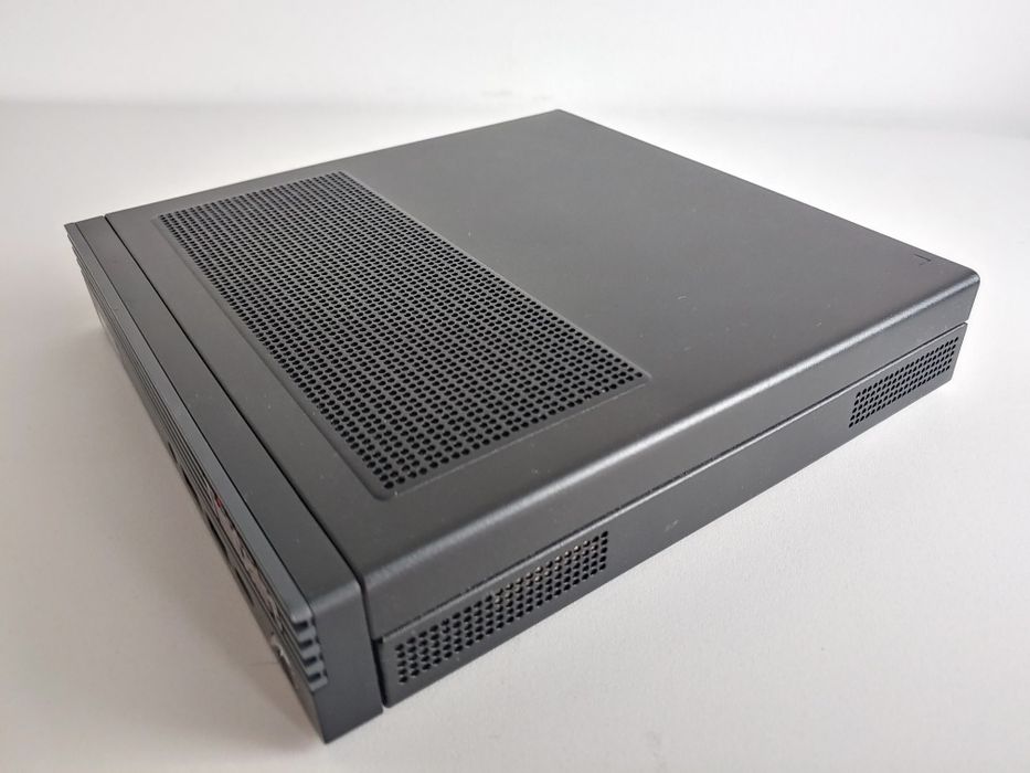 Lenovo ThinkStation P3 / P360 Tiny Barebone intel 13/14 gen PCIe4.0 x8