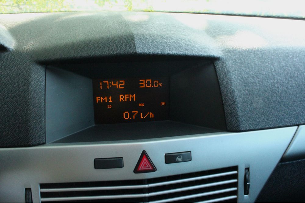 Vende-se Opel Astra 1.3 CDTI (90cv) – 2007 – 141.990Km