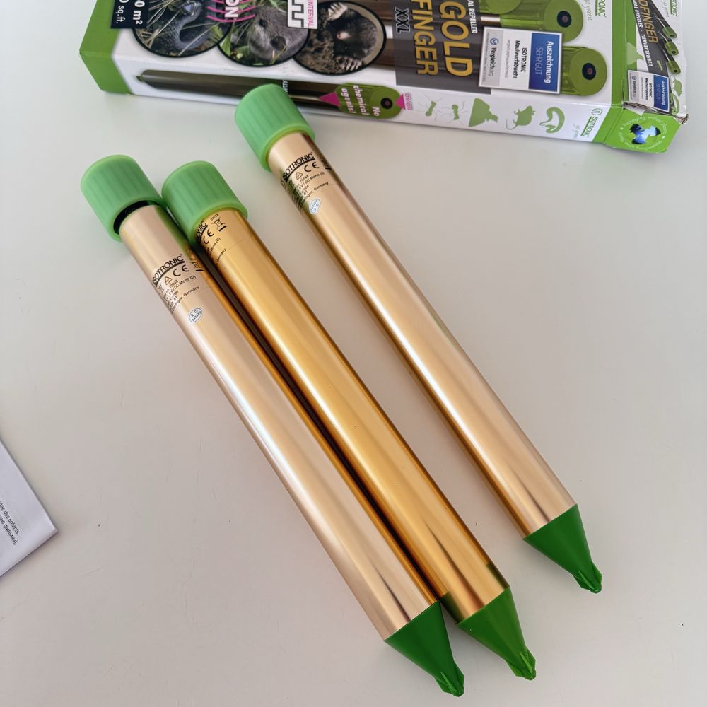 Відлякувач кротів, мишей та змій ISOTRONIC Gold Finger XXL (3 шт.)