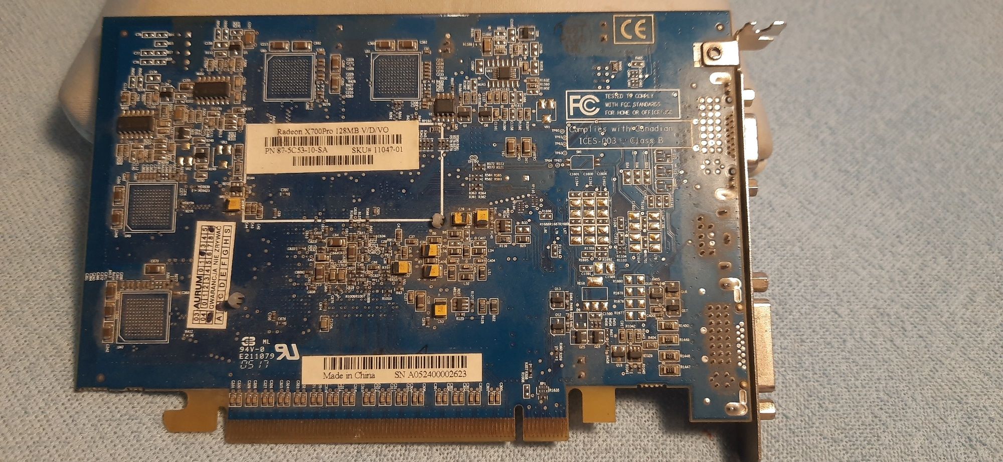 Karta graficzna Radeon X700Pro 128MB V/D/VO