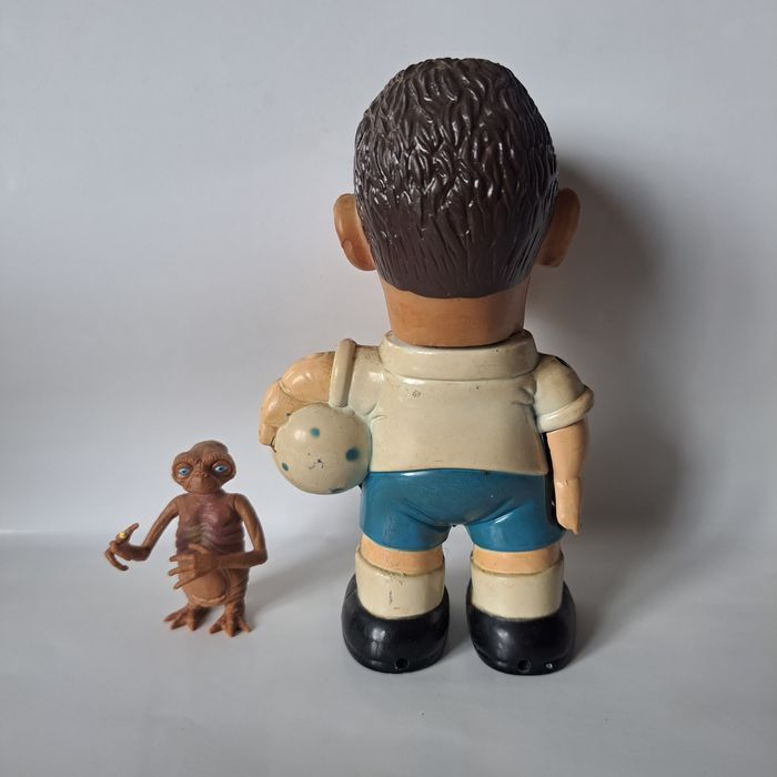 Isqueiro de mesa - jogador de futebol