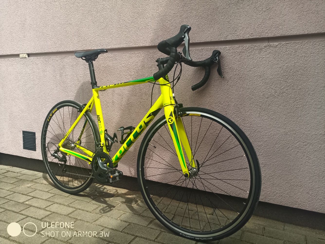 Rower szosowy, kolarzówka Kellys 28", rama L, jak NOWY!